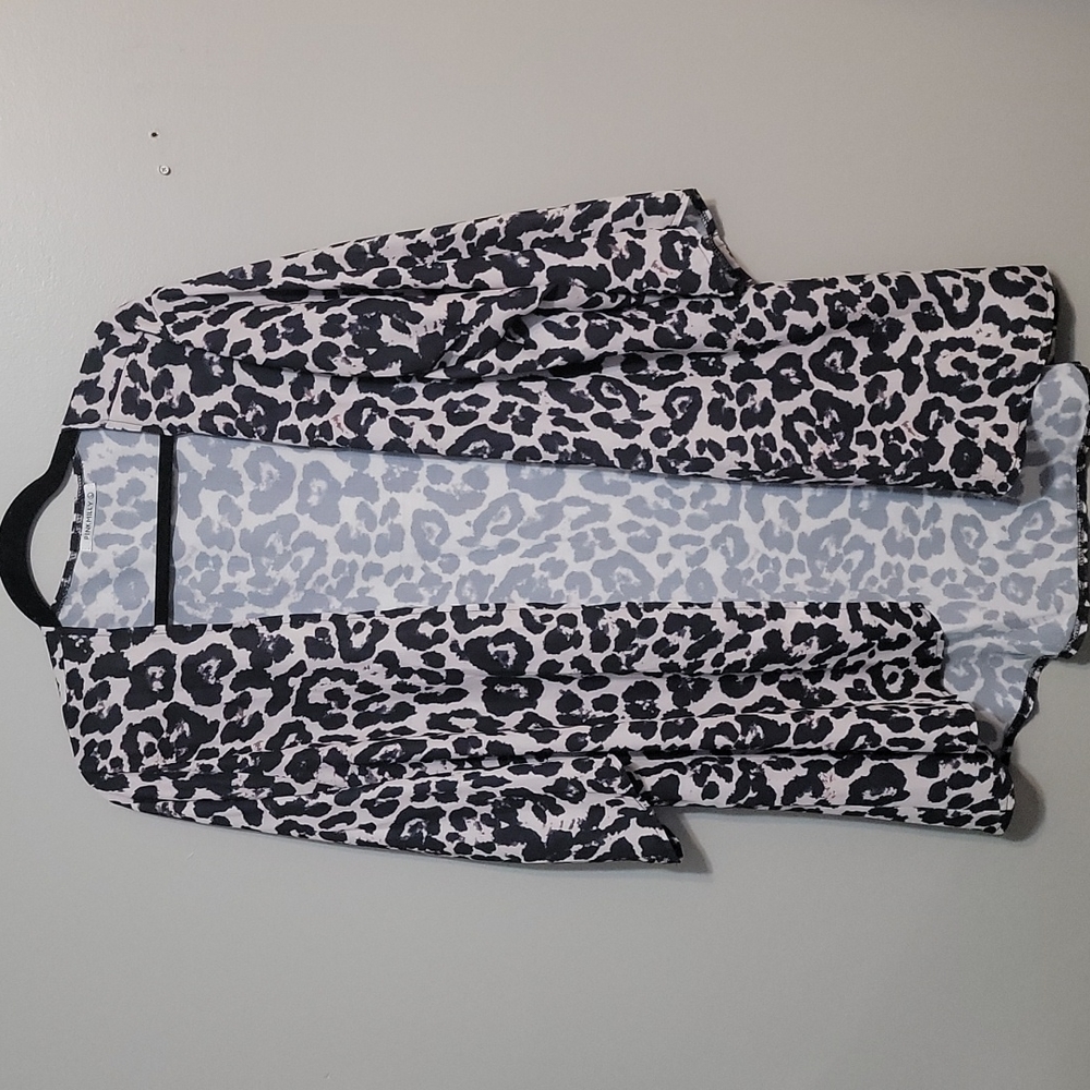 CARDIGAN SIZE LARGE